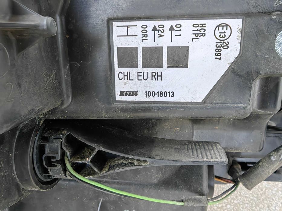 Фар Nissan Qashqai Десен / Фар Нисан Кашкай Халогенен с LED Оригинален