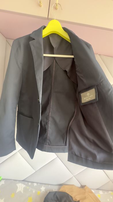 Продам новый пиджак полуклассика