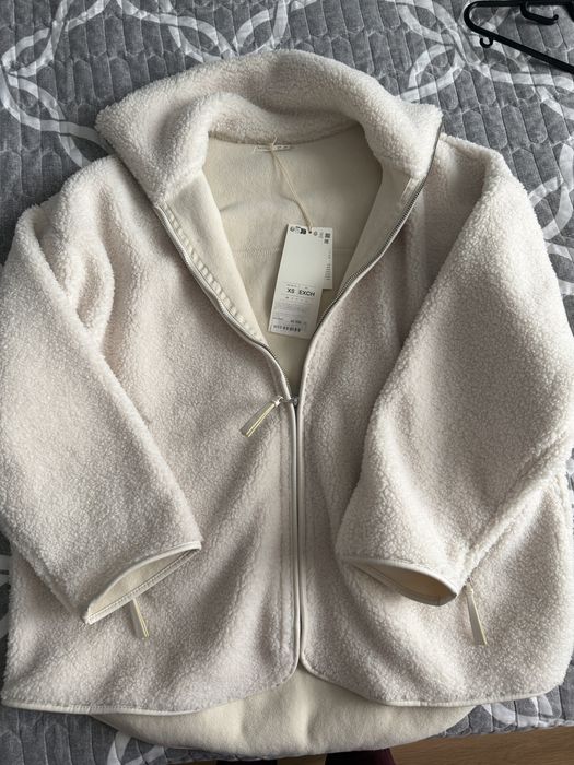 Продам куртку Oysho