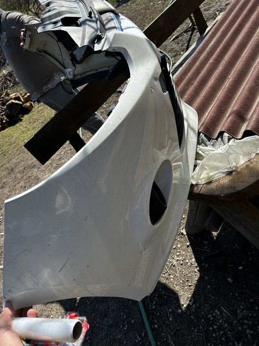 Bară față Ford Focus ORIGINALĂ– completă, albă, cu proiectoarePREȚ BUN