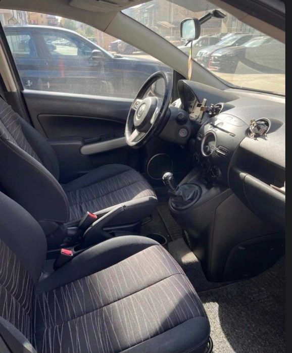 MAZDA 2 2008 — imagine 4