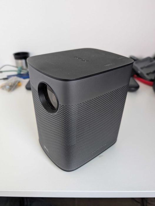 Videoproiector portabil Xgimi Halo+