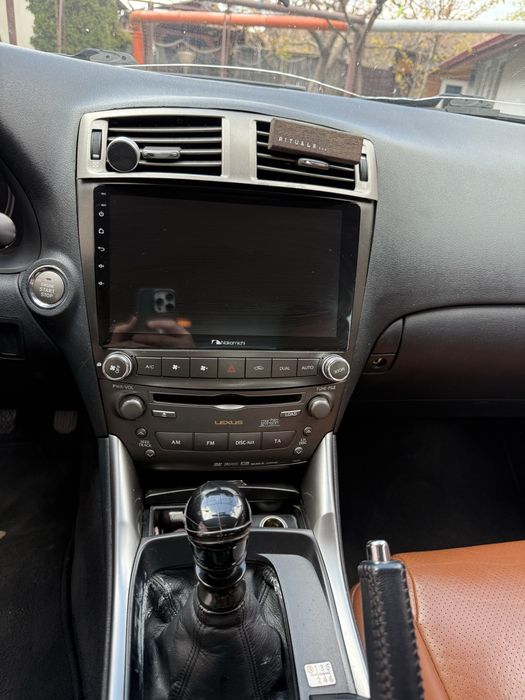 LEXUS IS 0 — imagine 5