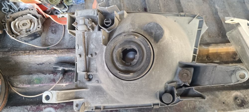 Фары Тойота Прадо 90,95