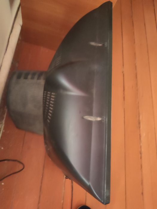 Телевизор два штуки за 15