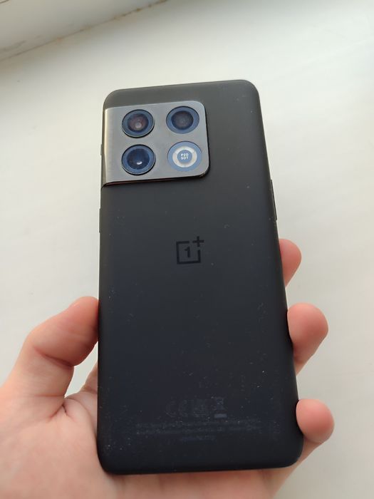 Продам OnePlus 10 pro 5g