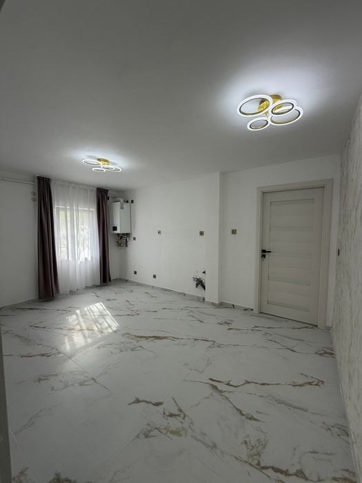 Apartament 2 camere , 53mp +balcon 5 mp ,et .1 parcul Teilor