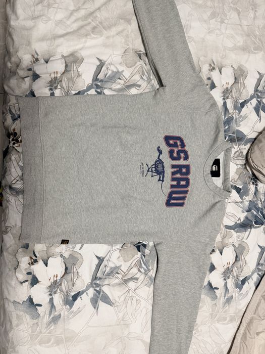 Продавам мъжка блуза Gstar.