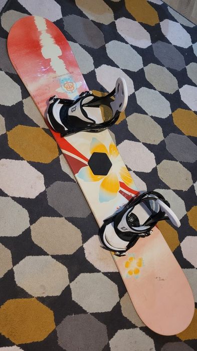 Placa snowboard BURTON 144 cu legături BURTON