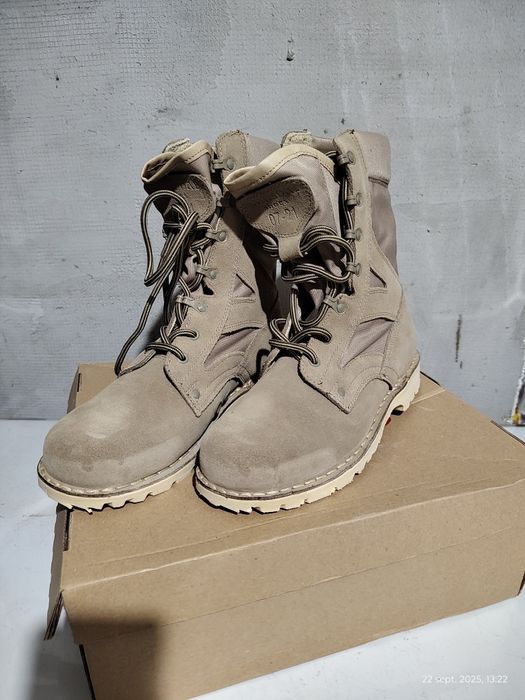 Vind bocanci militari