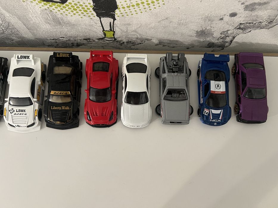 Продам машинки Hot wheels