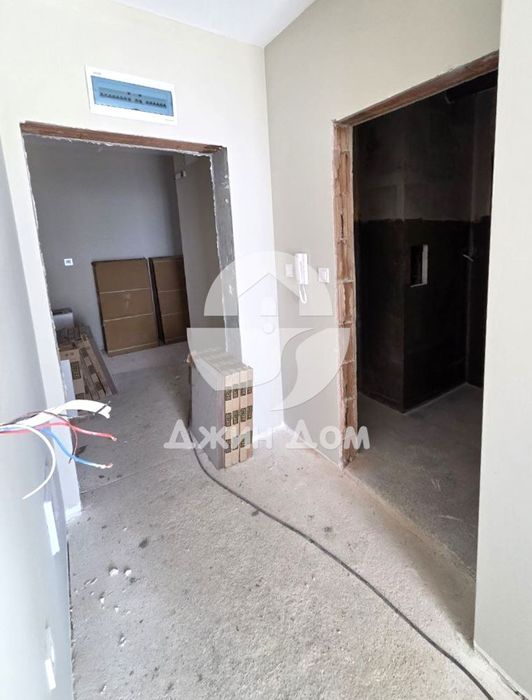 Продава се Двустаен апартамент в Несебър - 83 кв.м за 860 €/кв.м - Снимка #2