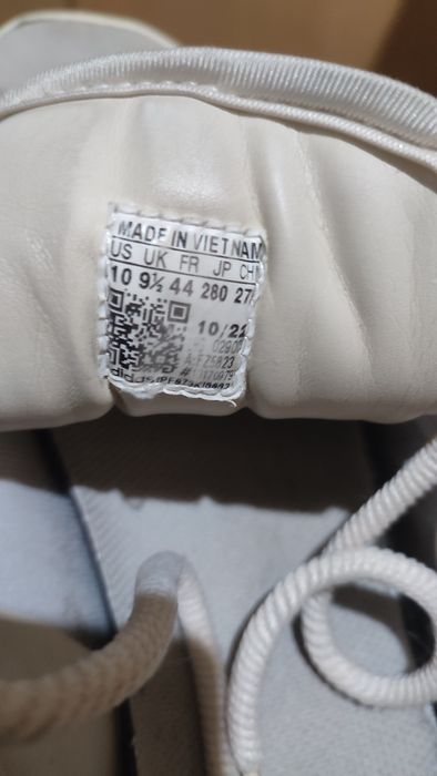 Продаются  кроссовки ADIDAS