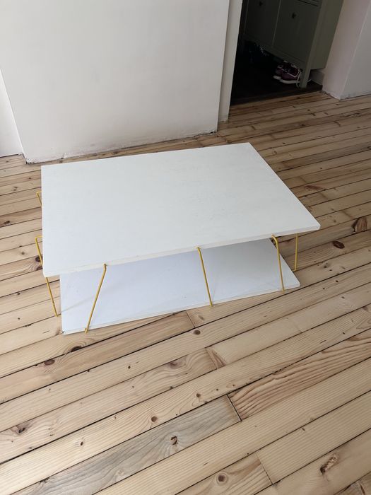 Холна масичка -  бяла