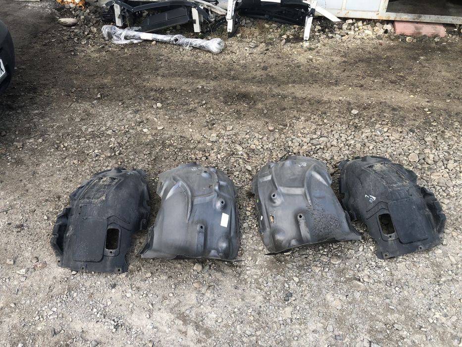 Подкалници бмв 1 ф20 ( podkalnici bmw 1 f20 )