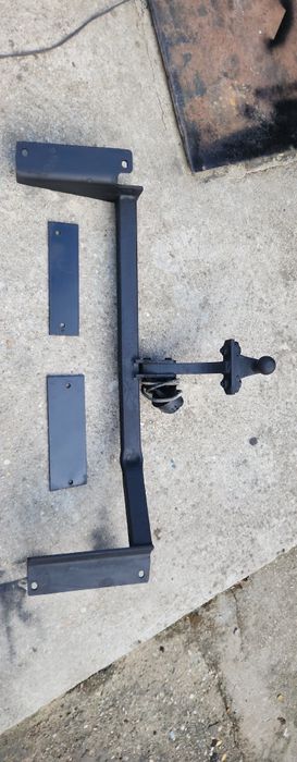 Vând carlig de remorcare de opel astra g break