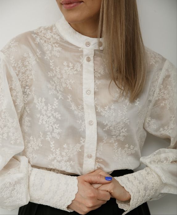 Рубашка с вышивкой