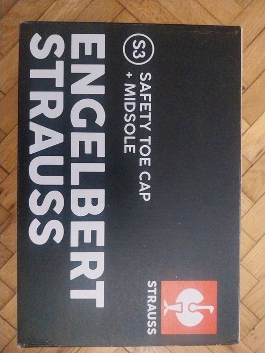 De VÂNZARE papuci protecția muncii cu bombeu.