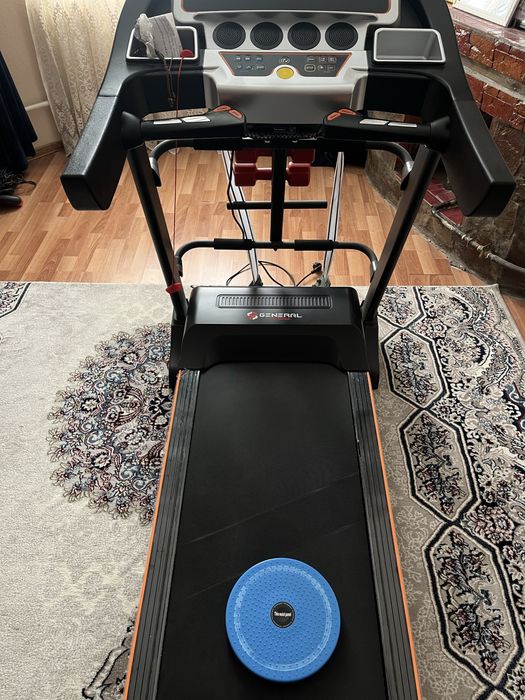 Беговая дорожка от бренда GF4050