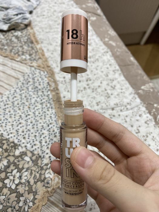 Консилер от  catrice , 020 оттенок