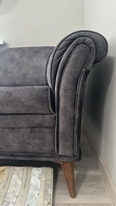 Продается Диван в хорошем состоянии