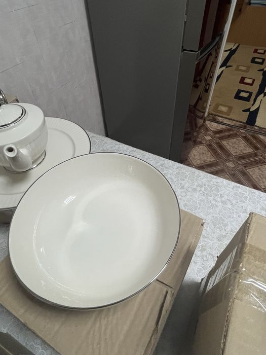 Продам сервиз на 12 персон