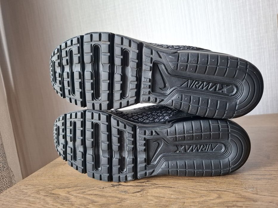 Nike air max маратонки 40 номер.