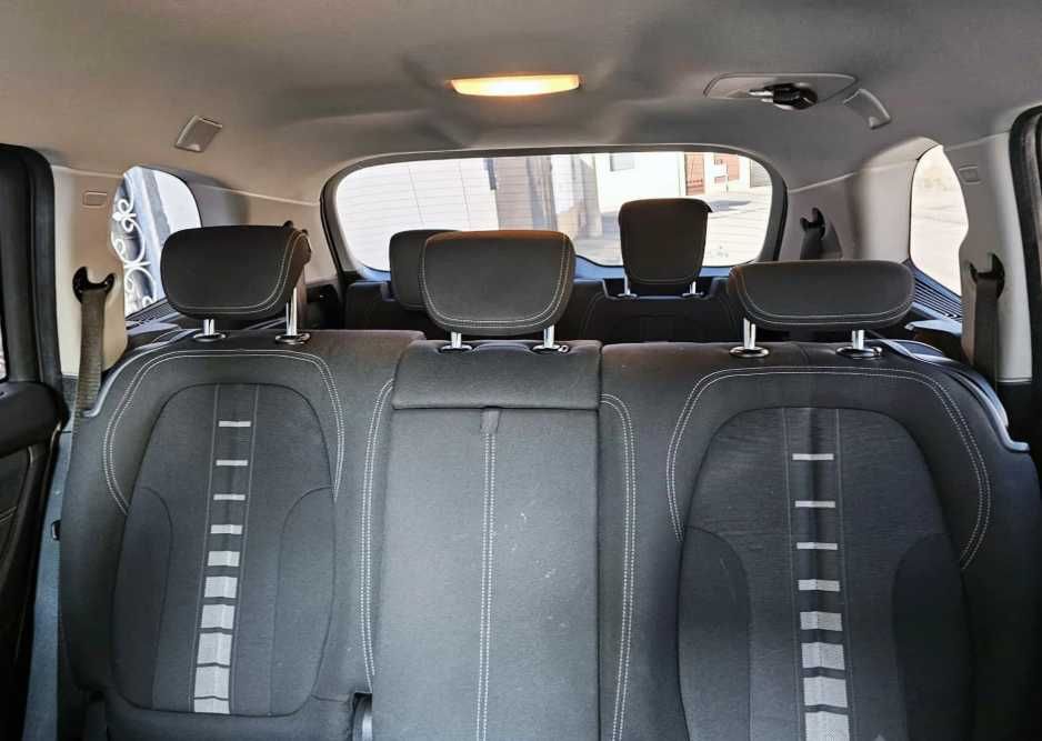 BMW Seria 2 220d Gran Tourer 7 Locuri Xdrive automat 8+1