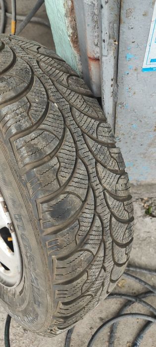 Покрышки 205*70*r15.