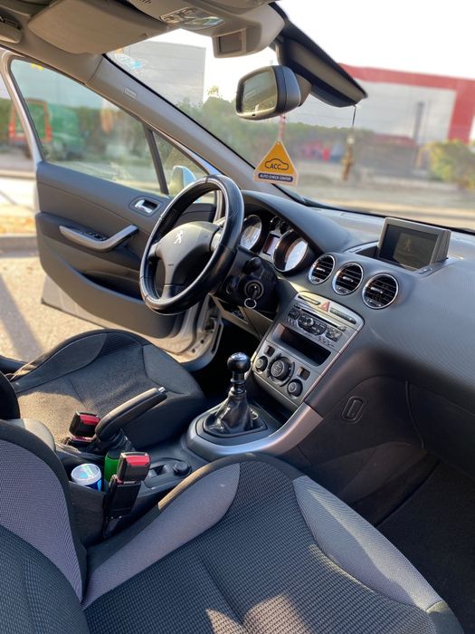 Vând Peugeot 308 1.6HDI