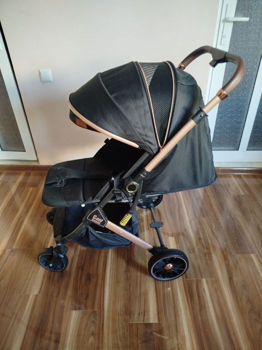 Kolyaska sotiladi продаётся детская коляска