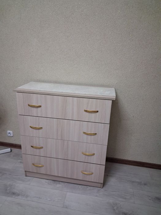 Комод                  .