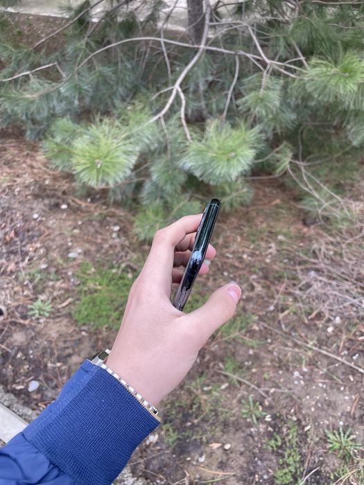 Продам айфон 11 про