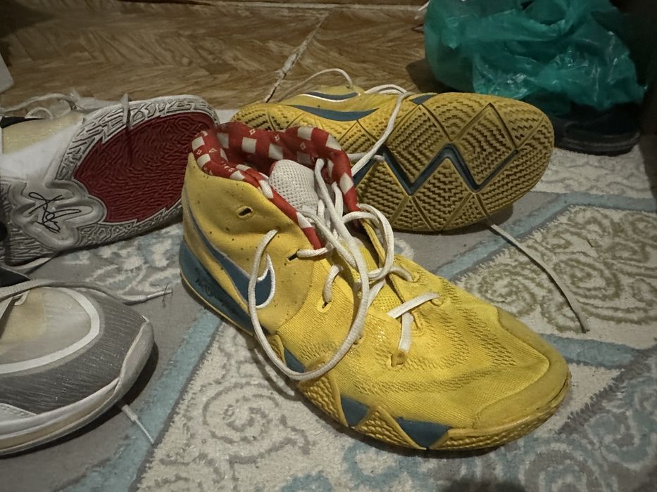 Баскетбольный кроссовки