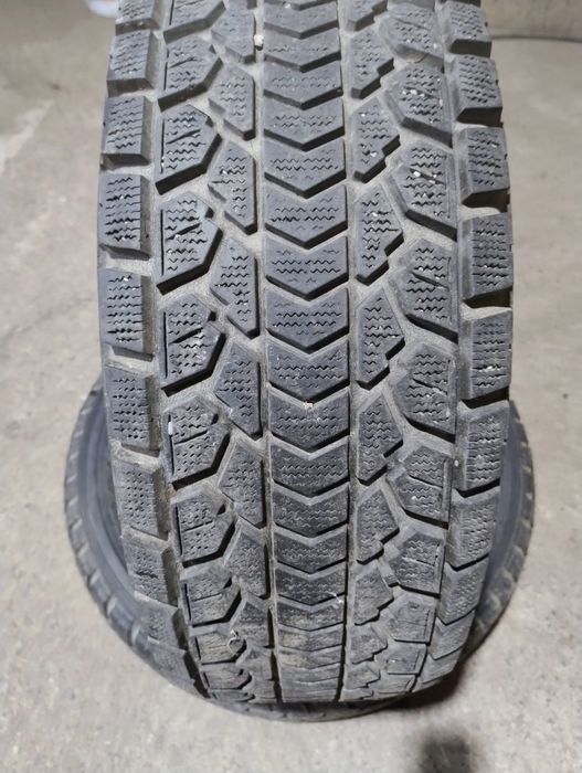 275/60R18 2шт DUNLOP