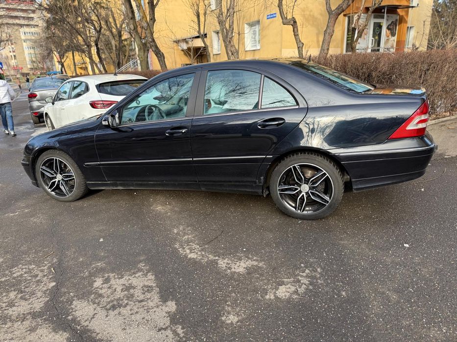 Vand Mercedes c 200