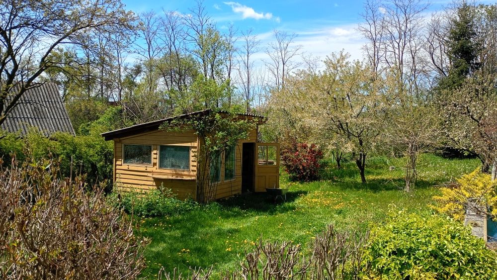Casă de vacanță cu anexe .