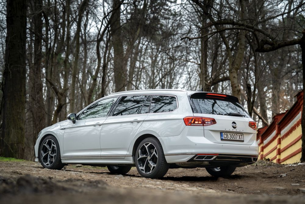 VW Passat B8.5 2.0 TSI R-Line