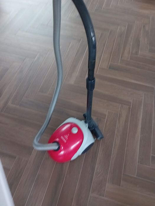 aspirator cu sac samsung 1600w putere mare impecabil saci de rezerva