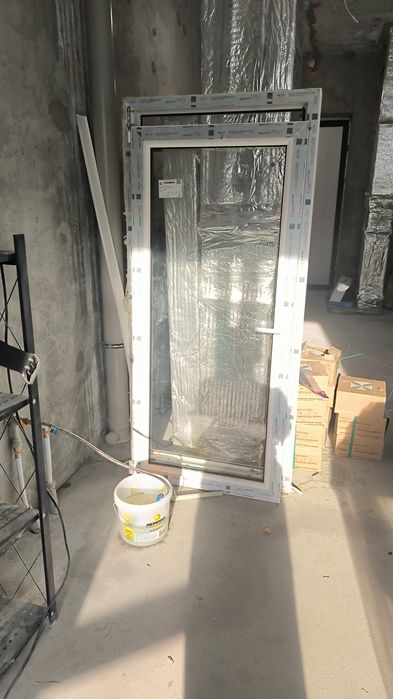 Окно балконные с дверью