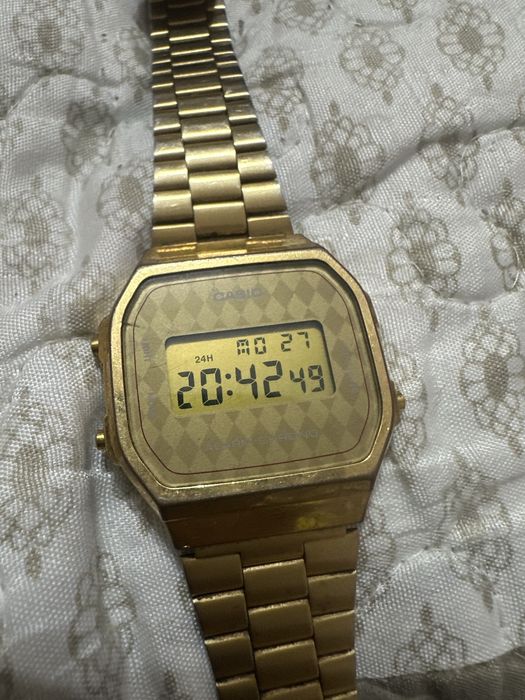 vand ceas Casio barbatesc