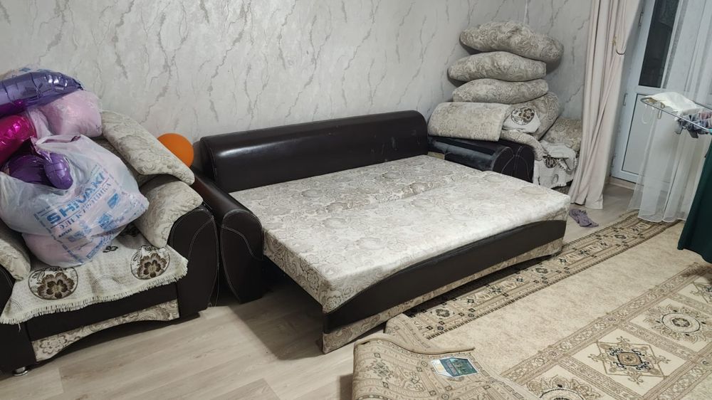 Продам диван,самовывоз