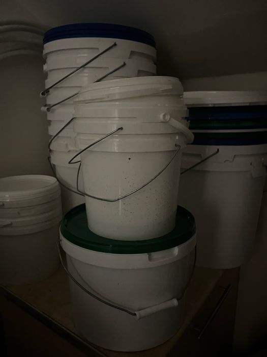 Ведра пластмассовые