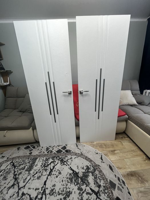 Продам дверное полотно 2 шт. Б/у