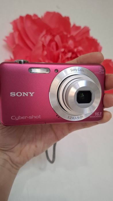 Компактен дигитален фотоапарат камера SONY Cybershot DSC-W710