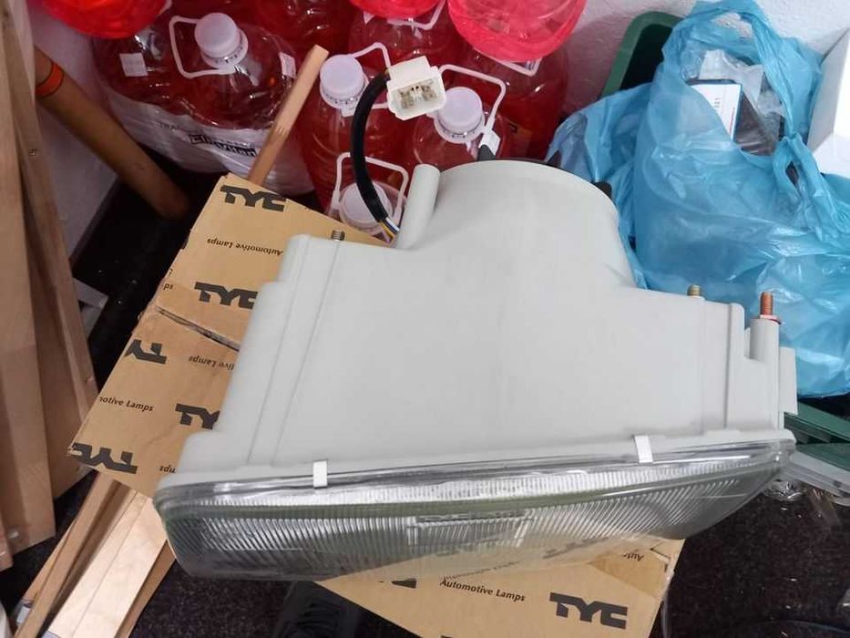 FAR NOU iveco daily DREAPTA