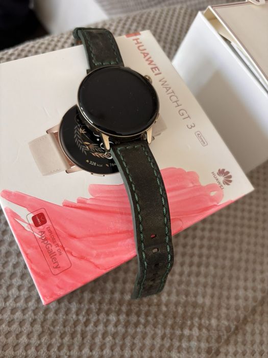 Смарт часовник Huawei Watch GT 3 42mm с кожена каишка