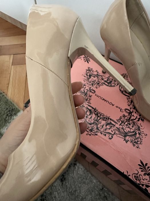 Телесен цвят(нюд) обувки Мегияс 38 номер