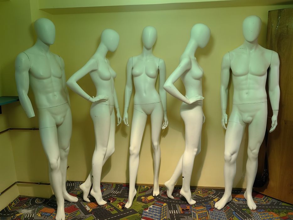 Manechine manechini de senzație