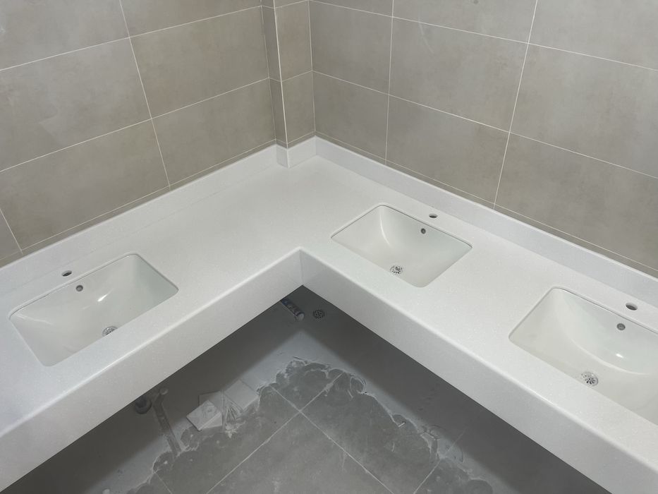 Столешницы из исскуственного камня ( акрил & кварц )